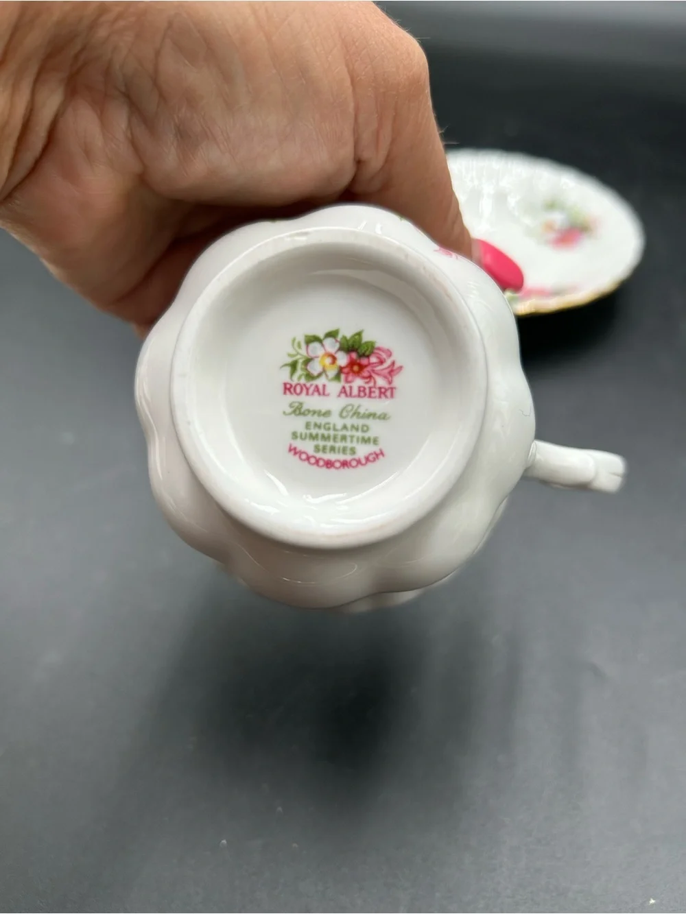Royal Albert woodborough bone China Teacup and Saucer - White Multicolor Flowers